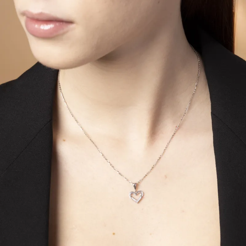 White gold heart-shaped pendant with cubic zirconia