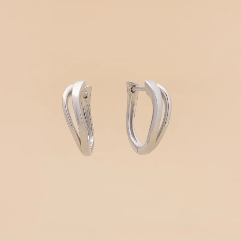 White gold oval earrings