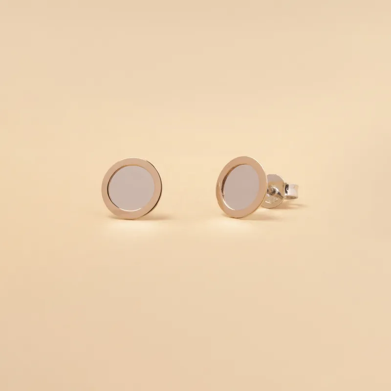 White and rose gold round earrings