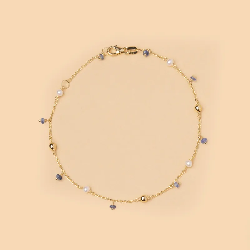 Yellow gold bracelet with natural stones and pearls in three color versions