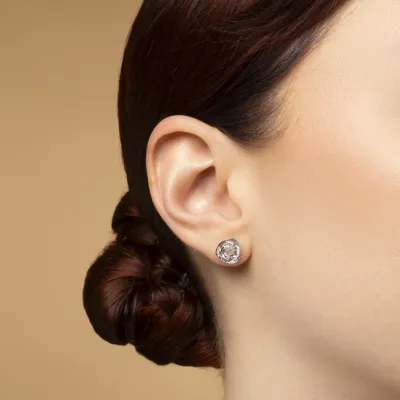 White gold rose-shaped earrings