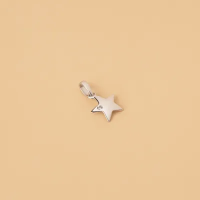 White gold star-shaped pendant with cubic zirconia