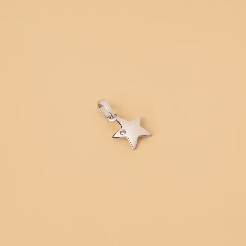 White gold star-shaped pendant with cubic zirconia