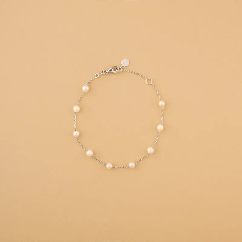 Bracciale in oro bianco con perle