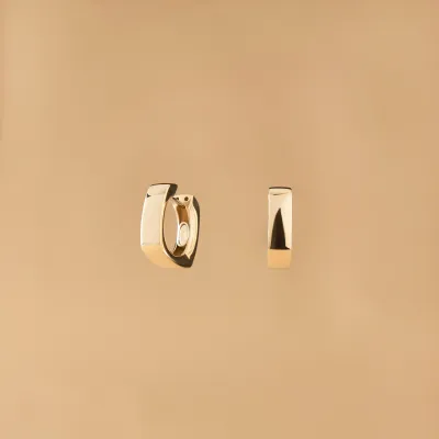 Yellow gold squared hoops earrings