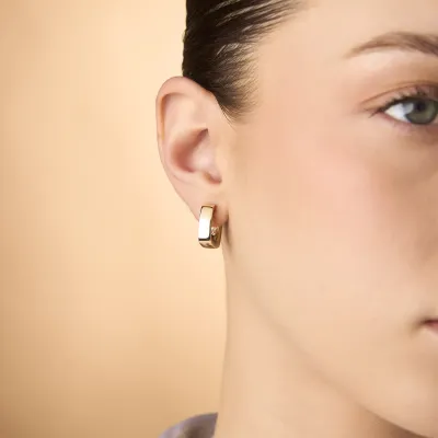 Yellow gold squared hoops earrings