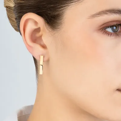 Yellow gold earrings