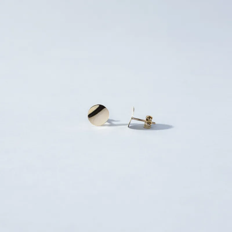 Round yellow gold earrings