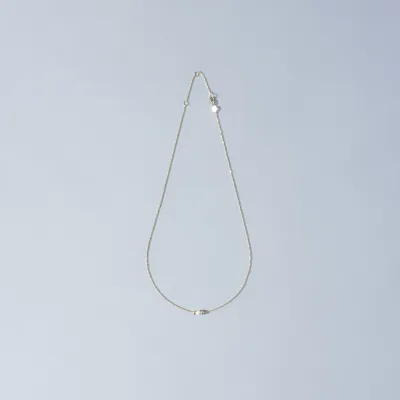 Yellow gold necklace with pearl