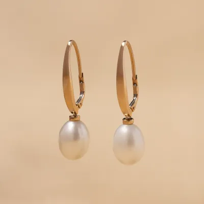 Red gold classic earrings with pearl long leverback