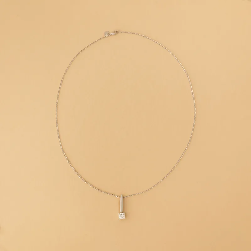 White gold necklace with cubic zirconia