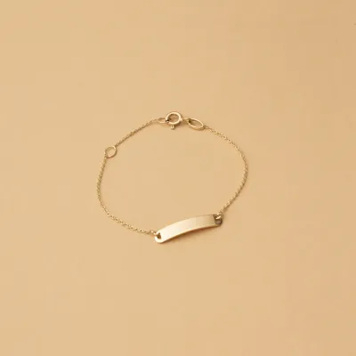 Yellow gold classic baby bracelet with plate