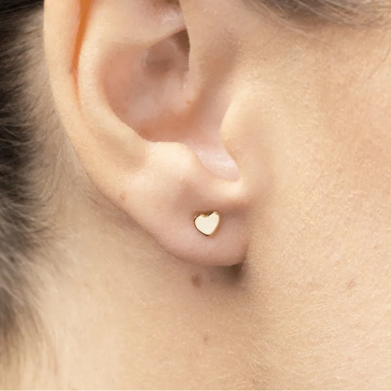 Yellow gold heart-shaped earrings